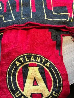 Atlanta United FC MLS Soccer Scarf Red Black Skyline